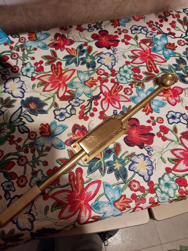 Pestillo ventanas antiguas