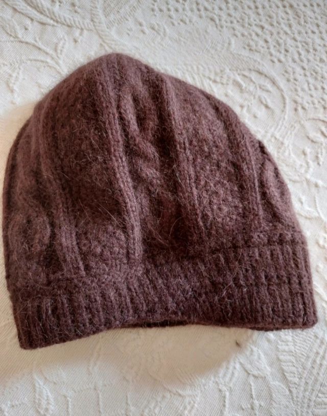 Gorro/boina marrón con forro interior
