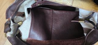 Bolso de piel dorado 