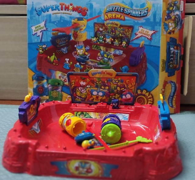 Superthings Battle Spinners Arena
