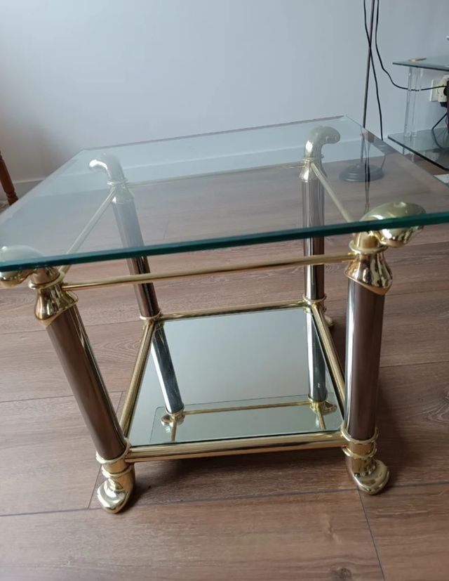 Mesa auxiliar o de centro