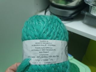 2 gomitoli di lana 