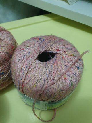 4 gomitoli di filato 