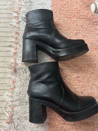 Botines negros piel