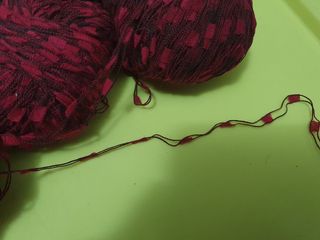 7 gomitoli di filato 