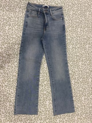 Pantalón vaquero Zara