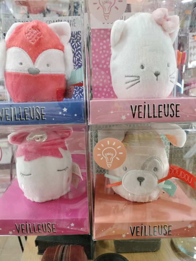 LUZ NOCTURNA DOUDOU & COMPAGNIE (NUEVO)