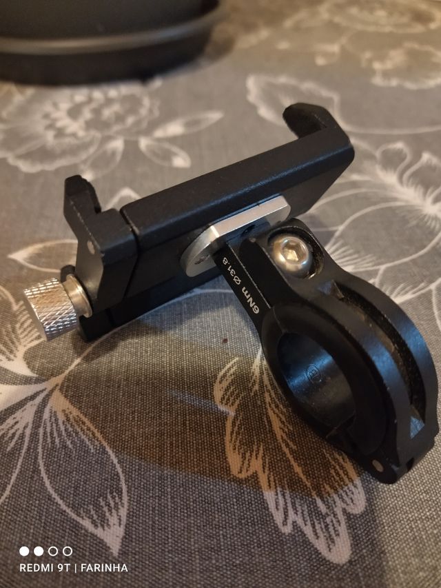 Suporte smartphone bicicleta