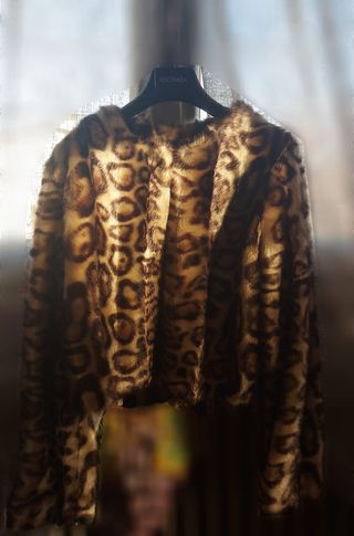 Pelliccia corta leopardata
