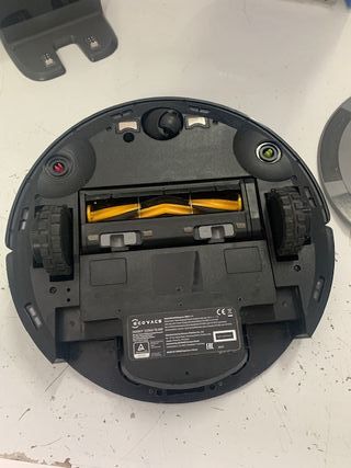 ECOVACS DEEBOT OZMO T8 AIVI