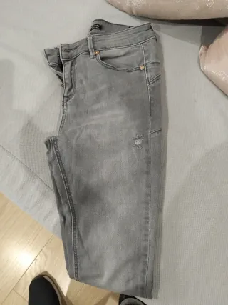 Pantalón vaquero gris elástico, efecto push Up