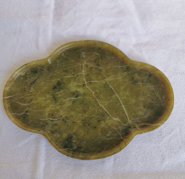 Theiera, tazzine e vassoio giada