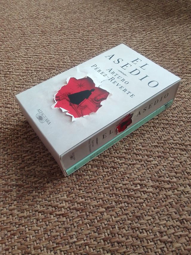 El asedio + memorias y documentos