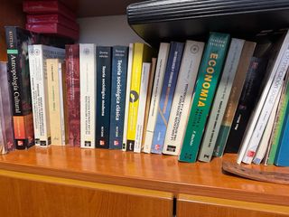 LIBROS DE LA CARRERA SOCIOLOGIA UNED