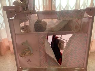 Cuna-armario  con trona De Cuevas