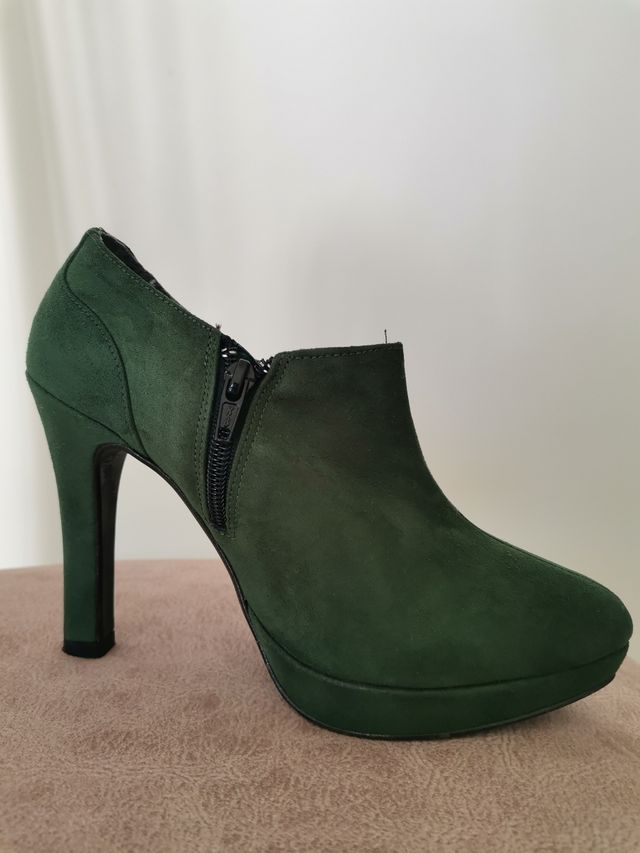 Zapatos tacón color verde N36. Marypaz
