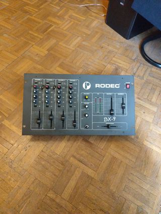 Mesa de mezclas Rodec bx 14 nueva
