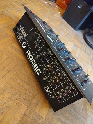 Mesa de mezclas Rodec bx 14 nueva