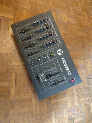 Mesa de mezclas Rodec bx 14 nueva