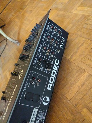 Mesa de mezclas Rodec bx 14 nueva
