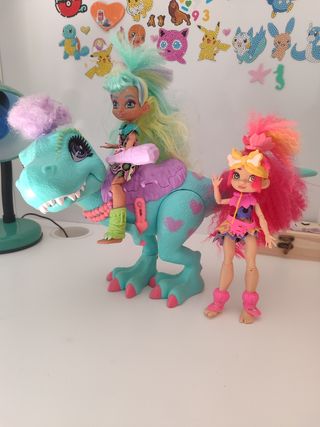 Muñecas articuladas con dinosaurio 