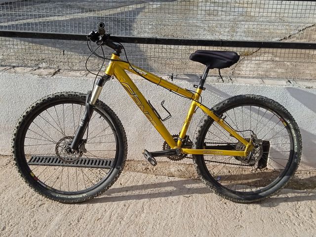 Bicicleta de montaña marca conor