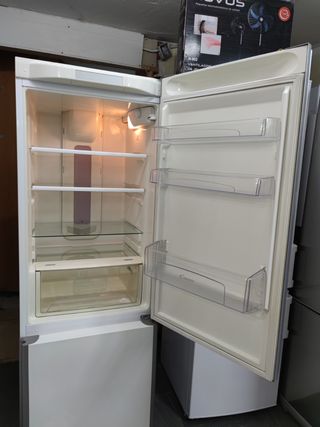 Nevera combi Candy A+ 187x60cm no Frost con