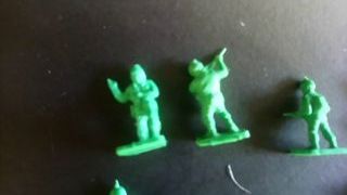 Paracaidistas Montaplex