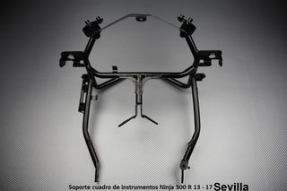 Soporte cuadro de instrumentos Ninja 300 R 13 – 17