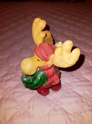 N. 2 soprammobili a forma di coniglietto e di alce