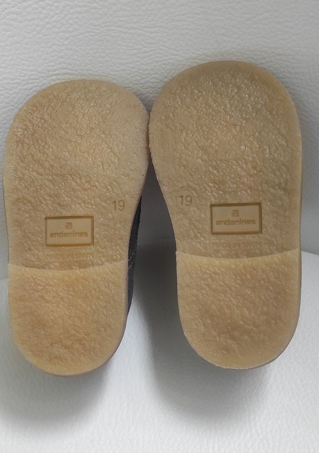 Zapatito bebé, piel natural ante azul marino