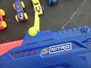 Nerf Nitro lanzador coches