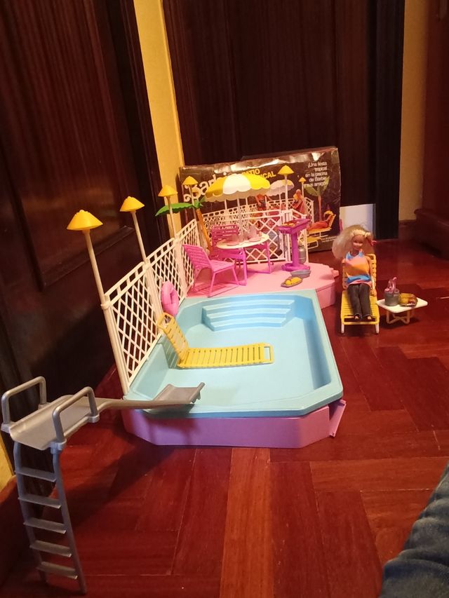 Piscina Barbie antigua