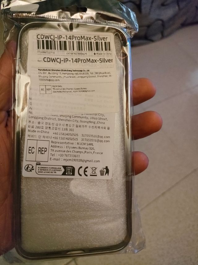 TRES FUNDAS DE IPHONE 14 PRO MAX SIN ESTRENAR