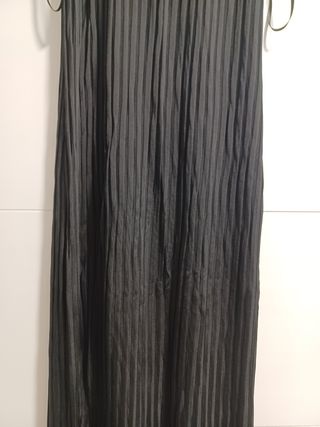 Abito Zara S in lycra nera con design chanel