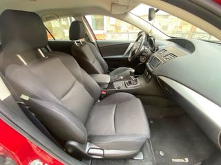 Mazda 3 2012