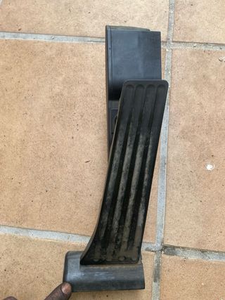 Pedal acelerador bmw e46 320d 150cv 6v