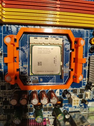 Placa GIGABYTE GA-M55plus-S3G + Athlon