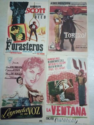 Carteleras de peliculas de cine de mano