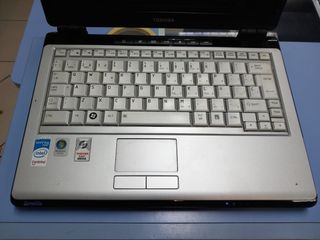 Portátil TOSHIBA Satellite U300-13H (ROTO)