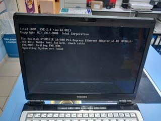 Portátil TOSHIBA Satellite U300-13H (ROTO)