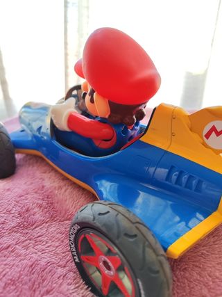 Coche teledirigido Mario Bross