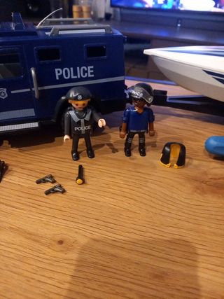 Coche Policia con lancha Playmobil