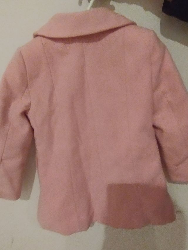 Abrigo de niña
