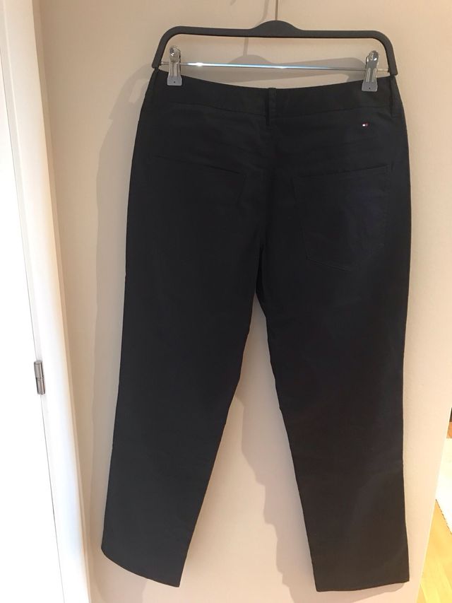 Pantalon negro Tommy Hilfiger