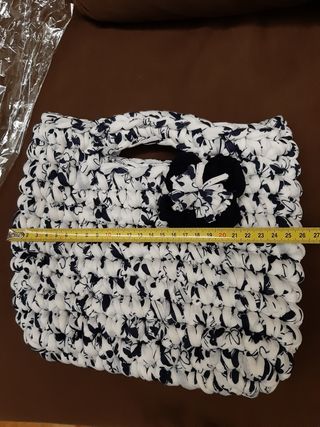 Borsa fatta a mano a uncinetto