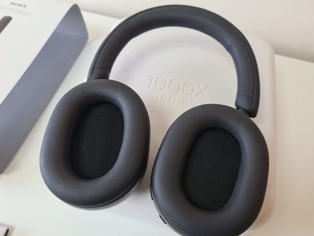 Auriculares Sony WH1000-XM5 negros