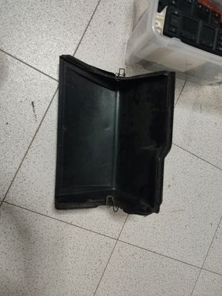 Tapa batería Audi 80