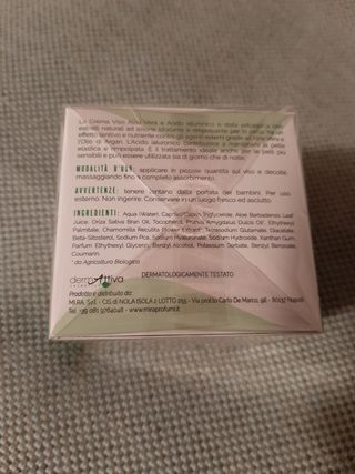 Crema viso aloe vera e acido jaluronico