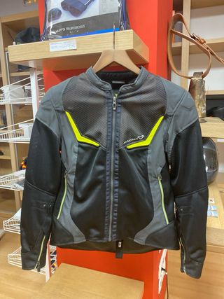 Cazadora de moto mujer